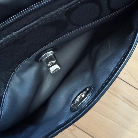 Vintage Coach Park Signature Medium Wristlet - Picture 6 of 13